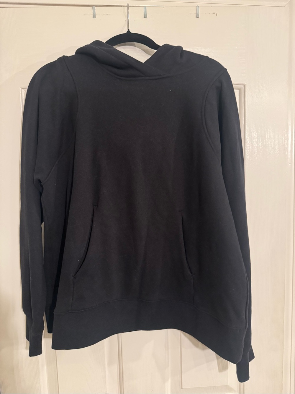 lululemon - Women’s Black Hoodie